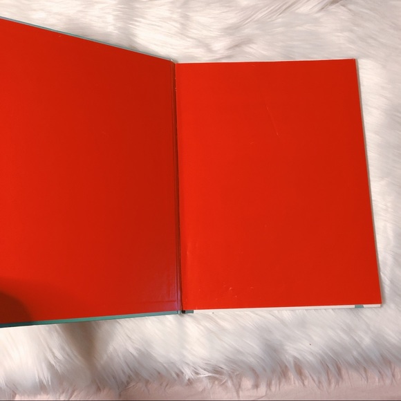 💥SALE‼️ Mickey Mouse in the Barracuda Triangle Hardcover - Picture 9 of 12